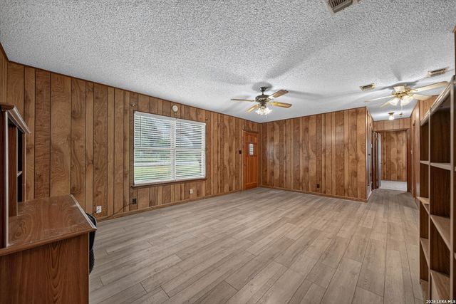 2912 Brown, Jourdanton, TX 78026