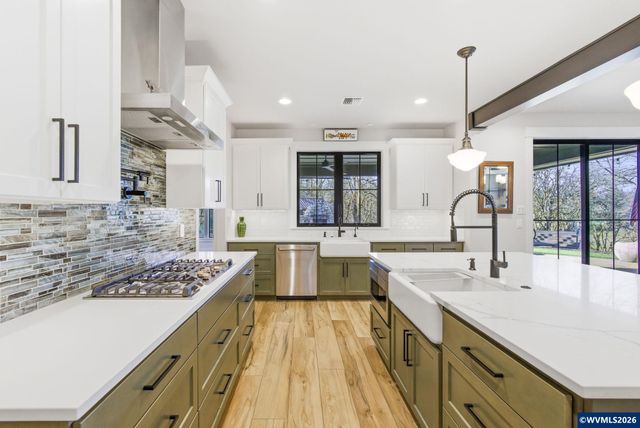 3694 View Top Ln SE, Turner, OR 97392