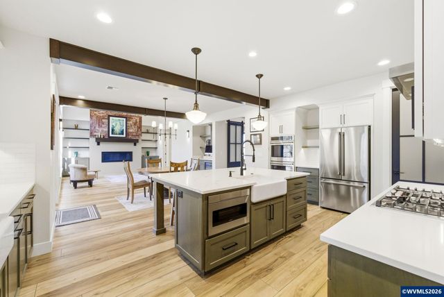 3694 View Top Ln SE, Turner, OR 97392