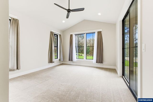 3694 View Top Ln SE, Turner, OR 97392