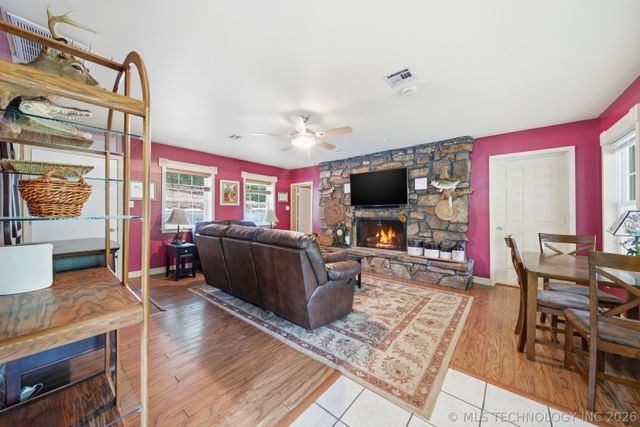 4248 W Pilot Drive, Hulbert, OK 74441