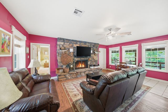 4248 W Pilot Drive, Hulbert, OK 74441
