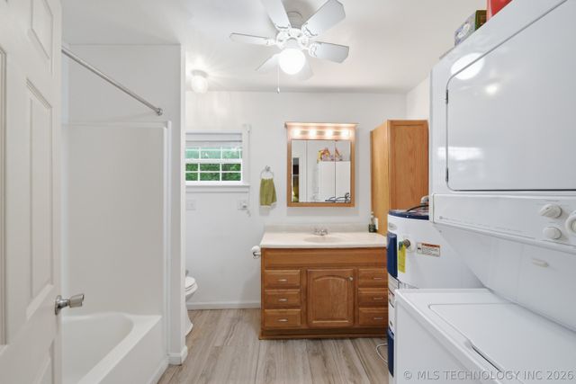 4248 W Pilot Drive, Hulbert, OK 74441
