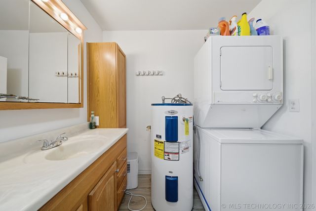 4248 W Pilot Drive, Hulbert, OK 74441