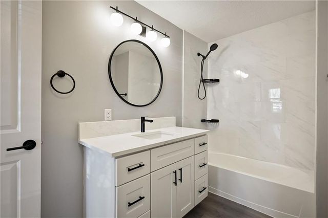 210 W Grand Street, Gardner, KS 66030