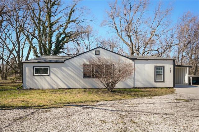 210 W Grand Street, Gardner, KS 66030