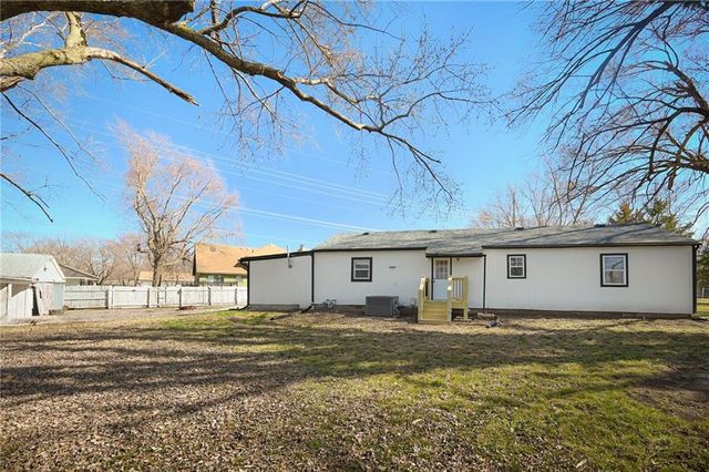 210 W Grand Street, Gardner, KS 66030