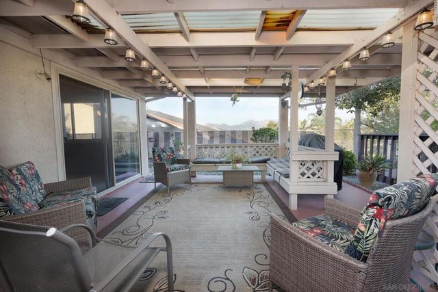 12455 Ridgeton Dr., Lakeside, CA 92040