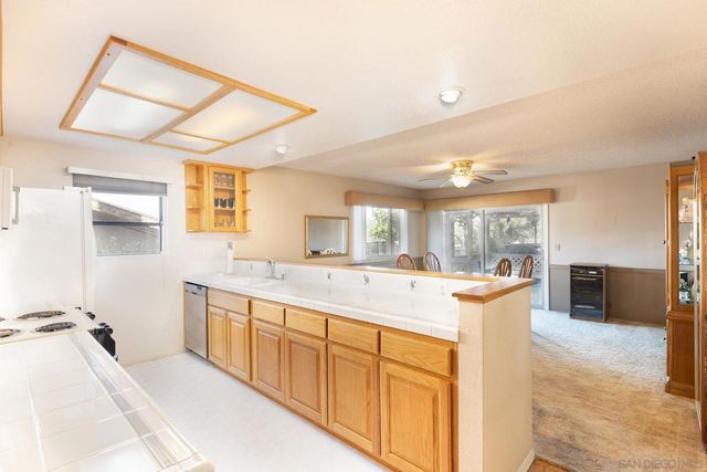 12455 Ridgeton Dr., Lakeside, CA 92040