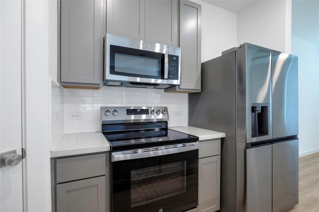 1976 Longmire Villas Court, Conroe, TX 77304