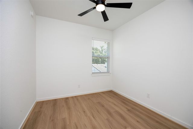 1976 Longmire Villas Court, Conroe, TX 77304