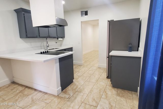 3032 N 34TH Street, Phoenix, AZ 85018