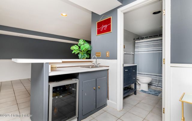 8108 Bohannon Station Rd, Louisville, KY 40291