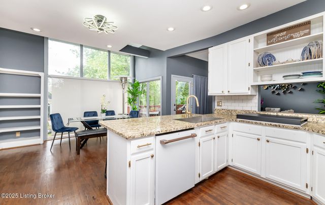 8108 Bohannon Station Rd, Louisville, KY 40291