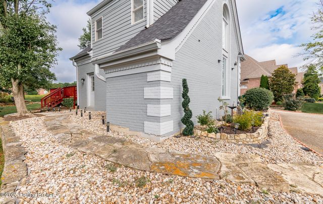 8108 Bohannon Station Rd, Louisville, KY 40291