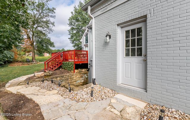 8108 Bohannon Station Rd, Louisville, KY 40291