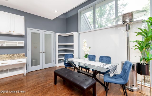 8108 Bohannon Station Rd, Louisville, KY 40291