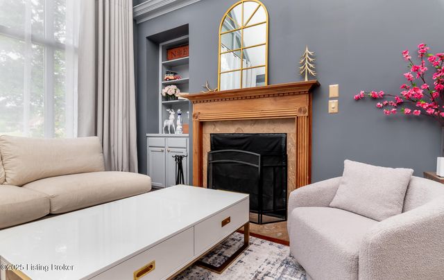 8108 Bohannon Station Rd, Louisville, KY 40291