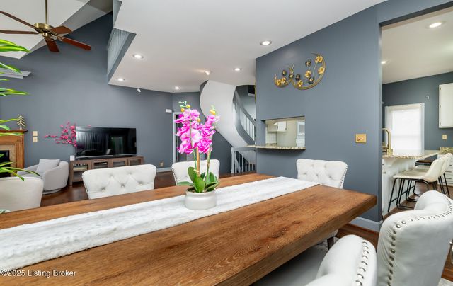 8108 Bohannon Station Rd, Louisville, KY 40291