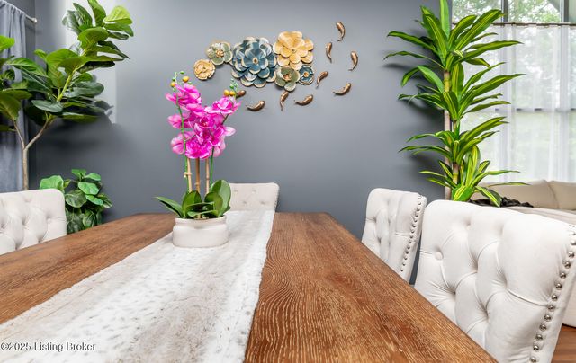 8108 Bohannon Station Rd, Louisville, KY 40291