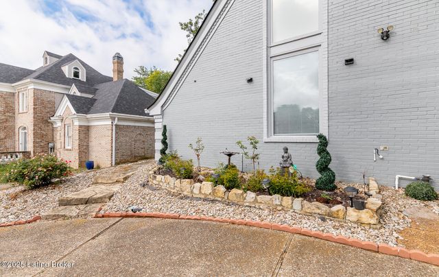 8108 Bohannon Station Rd, Louisville, KY 40291