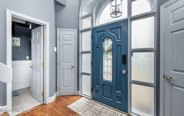 8108 Bohannon Station Rd, Louisville, KY 40291