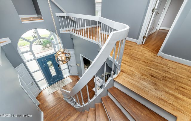 8108 Bohannon Station Rd, Louisville, KY 40291