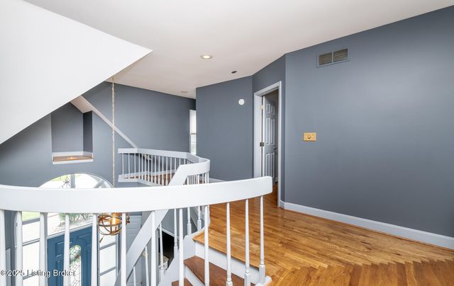 8108 Bohannon Station Rd, Louisville, KY 40291