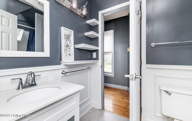 8108 Bohannon Station Rd, Louisville, KY 40291