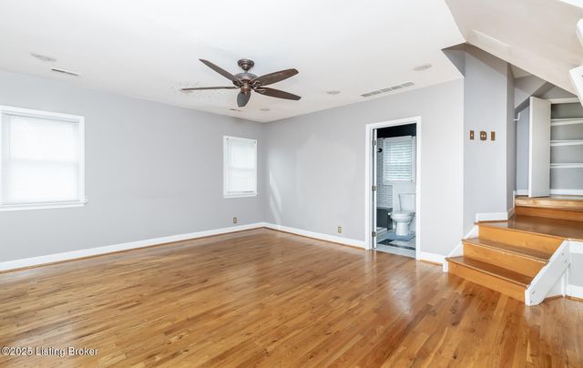 8108 Bohannon Station Rd, Louisville, KY 40291