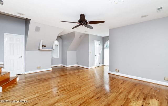 8108 Bohannon Station Rd, Louisville, KY 40291