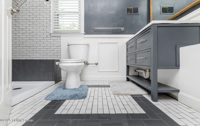 8108 Bohannon Station Rd, Louisville, KY 40291