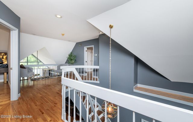 8108 Bohannon Station Rd, Louisville, KY 40291