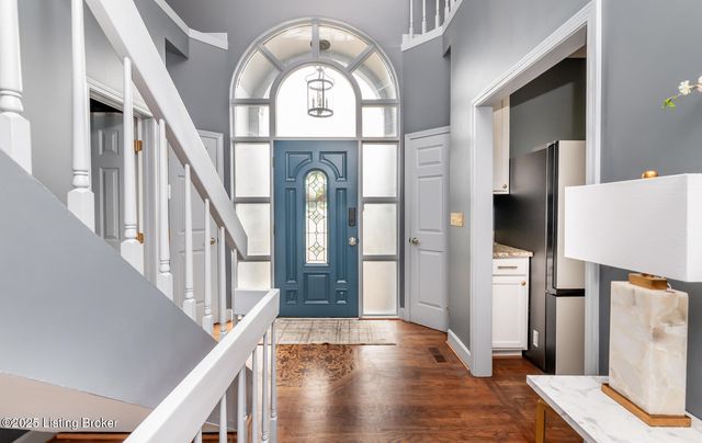 8108 Bohannon Station Rd, Louisville, KY 40291