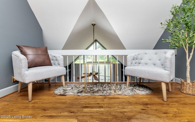 8108 Bohannon Station Rd, Louisville, KY 40291