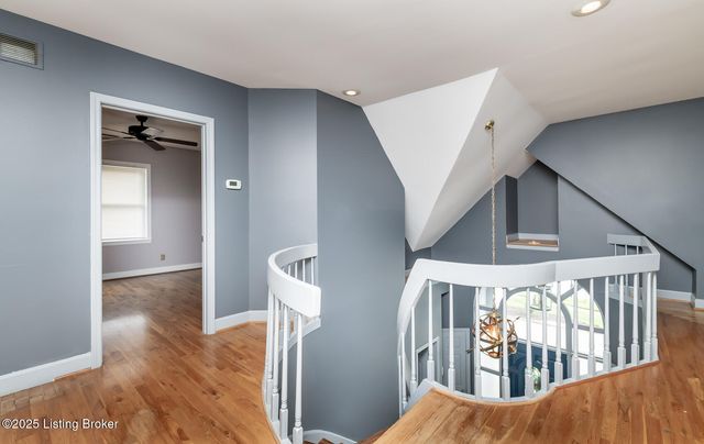 8108 Bohannon Station Rd, Louisville, KY 40291