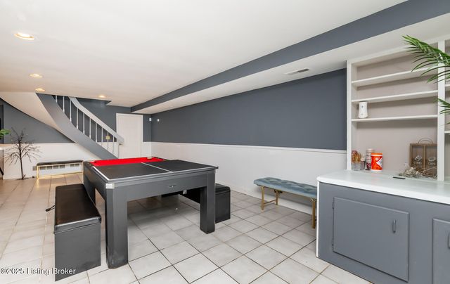 8108 Bohannon Station Rd, Louisville, KY 40291