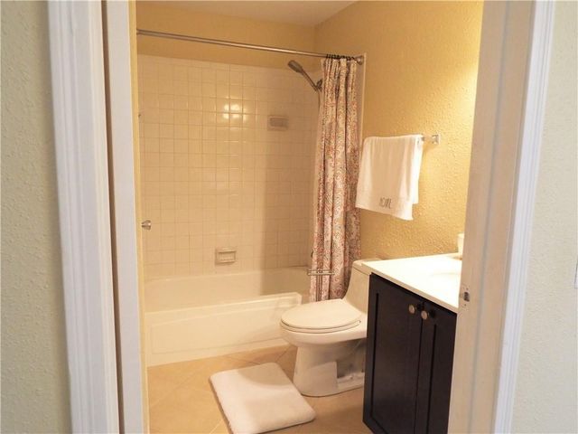 833 RIVERSIDE Drive 824, Coral Springs, FL 33071