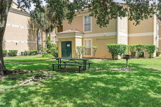 833 RIVERSIDE Drive 824, Coral Springs, FL 33071