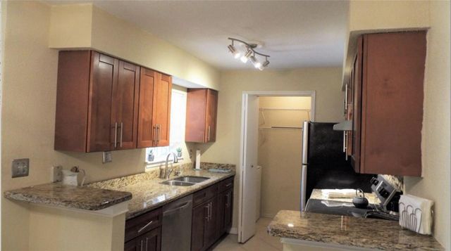 833 RIVERSIDE Drive 824, Coral Springs, FL 33071