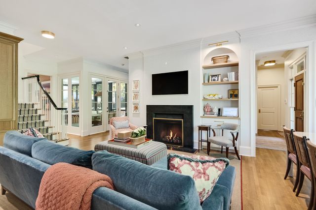 91 N GROVE PARK RD, Memphis, TN 38117