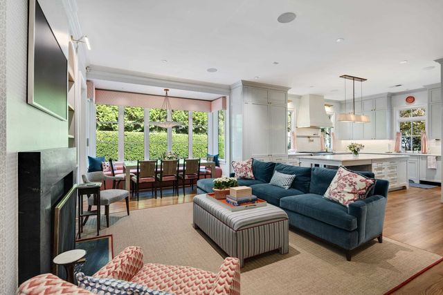 91 N GROVE PARK RD, Memphis, TN 38117