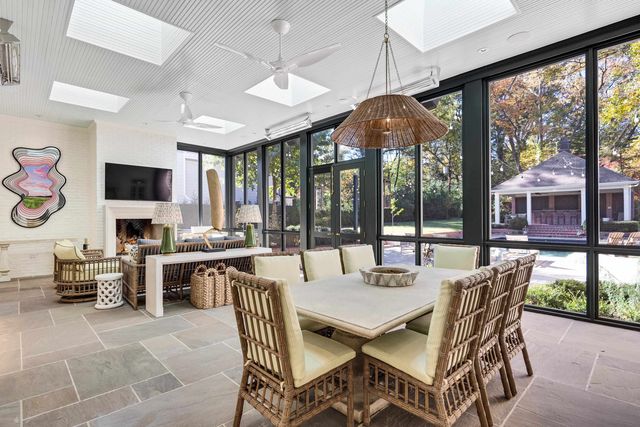 91 N GROVE PARK RD, Memphis, TN 38117