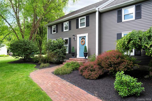 3 Heathbrook Drive, Poughkeepsie, NY 12603