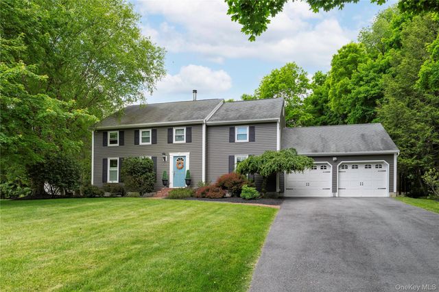 3 Heathbrook Drive, Poughkeepsie, NY 12603