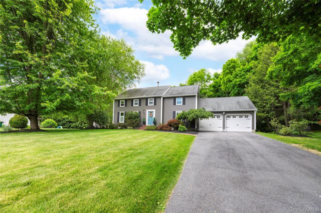 3 Heathbrook Drive, Poughkeepsie, NY 12603