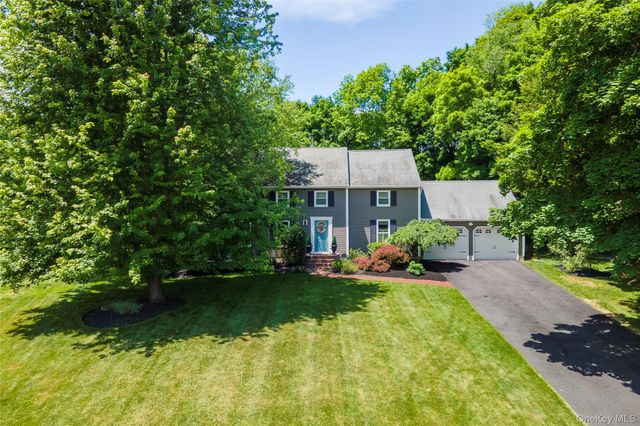3 Heathbrook Drive, Poughkeepsie, NY 12603