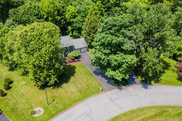 3 Heathbrook Drive, Poughkeepsie, NY 12603