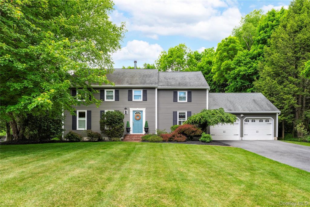 3 Heathbrook Drive, Poughkeepsie, NY 12603