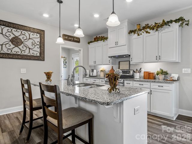 1076 Mcswain Road, Chesnee, SC 29323